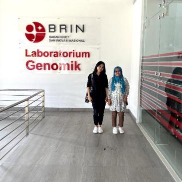 Cinta and another student outside BRIN